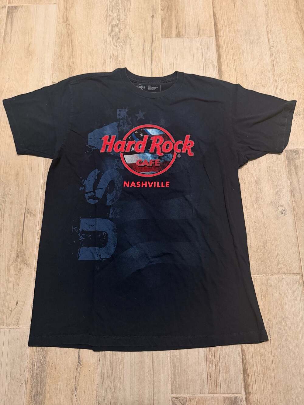 Hard Rock Cafe Nashville American Flag Graphic T-Shirt